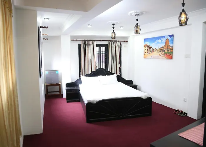 Thenest Heritage Near Pashupati- Luxury In Nepal Frühstückspension